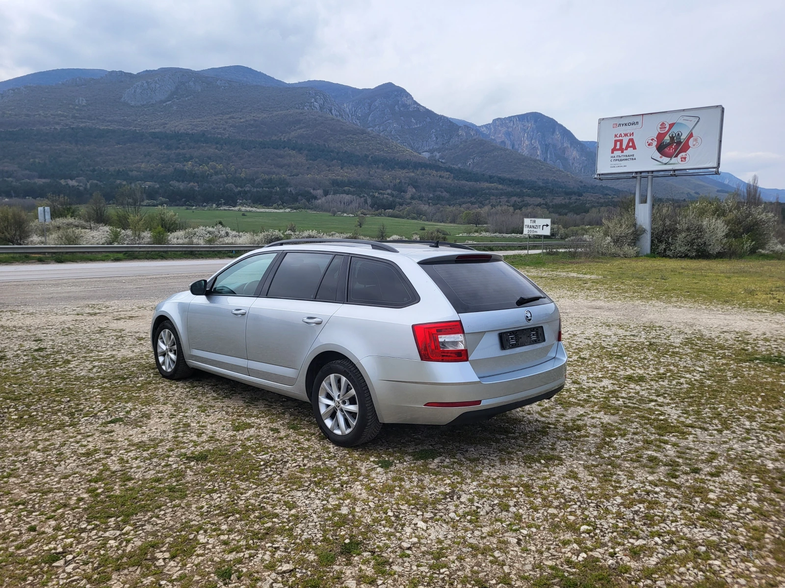 Skoda Octavia 1.6TDi DSG, снимка 3 - Автомобили и джипове - 54202293