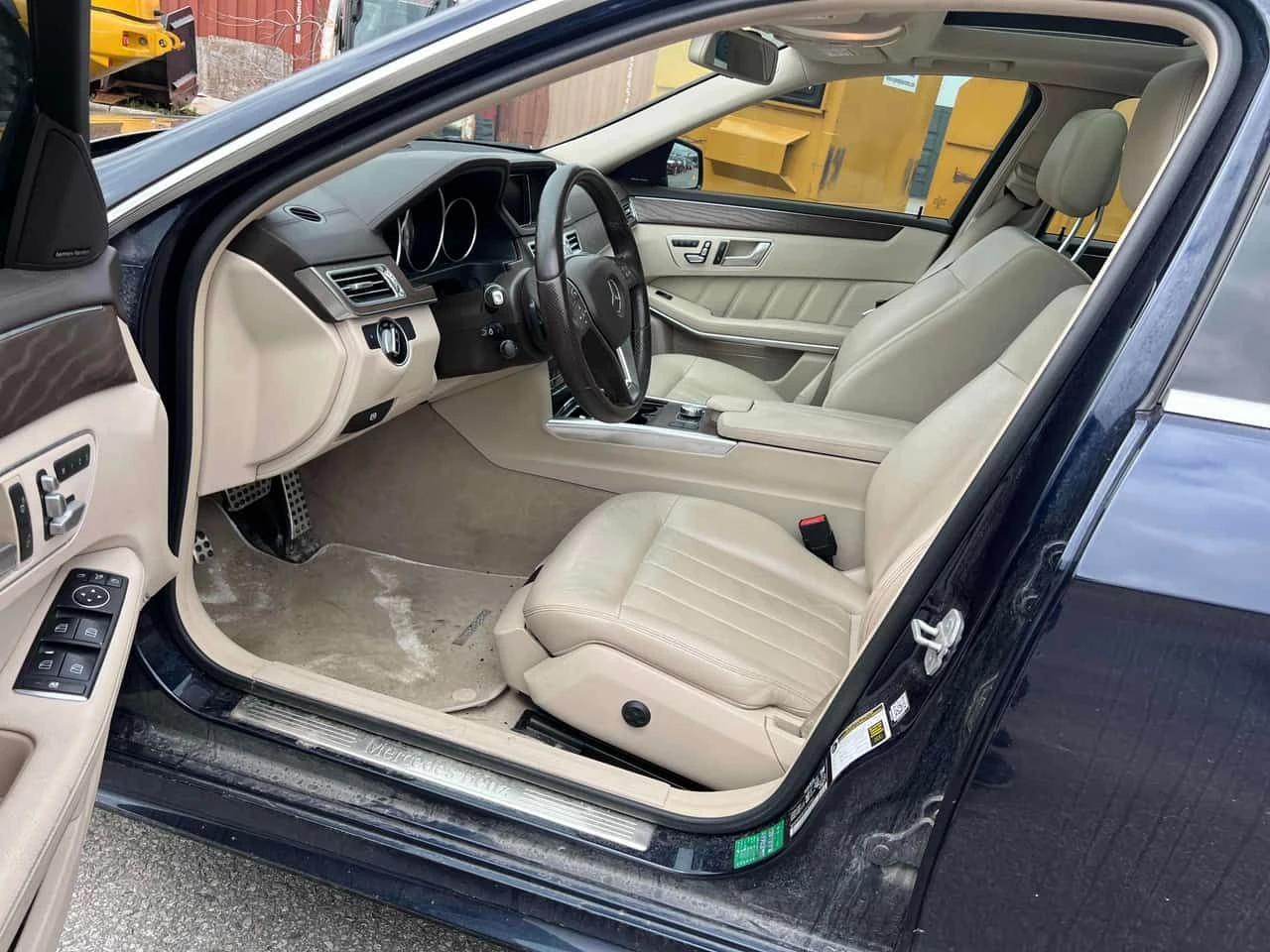 Mercedes-Benz E 400 4MATIC* DISTRONIC* HARMAN/KARDON* , снимка 5 - Автомобили и джипове - 54371243