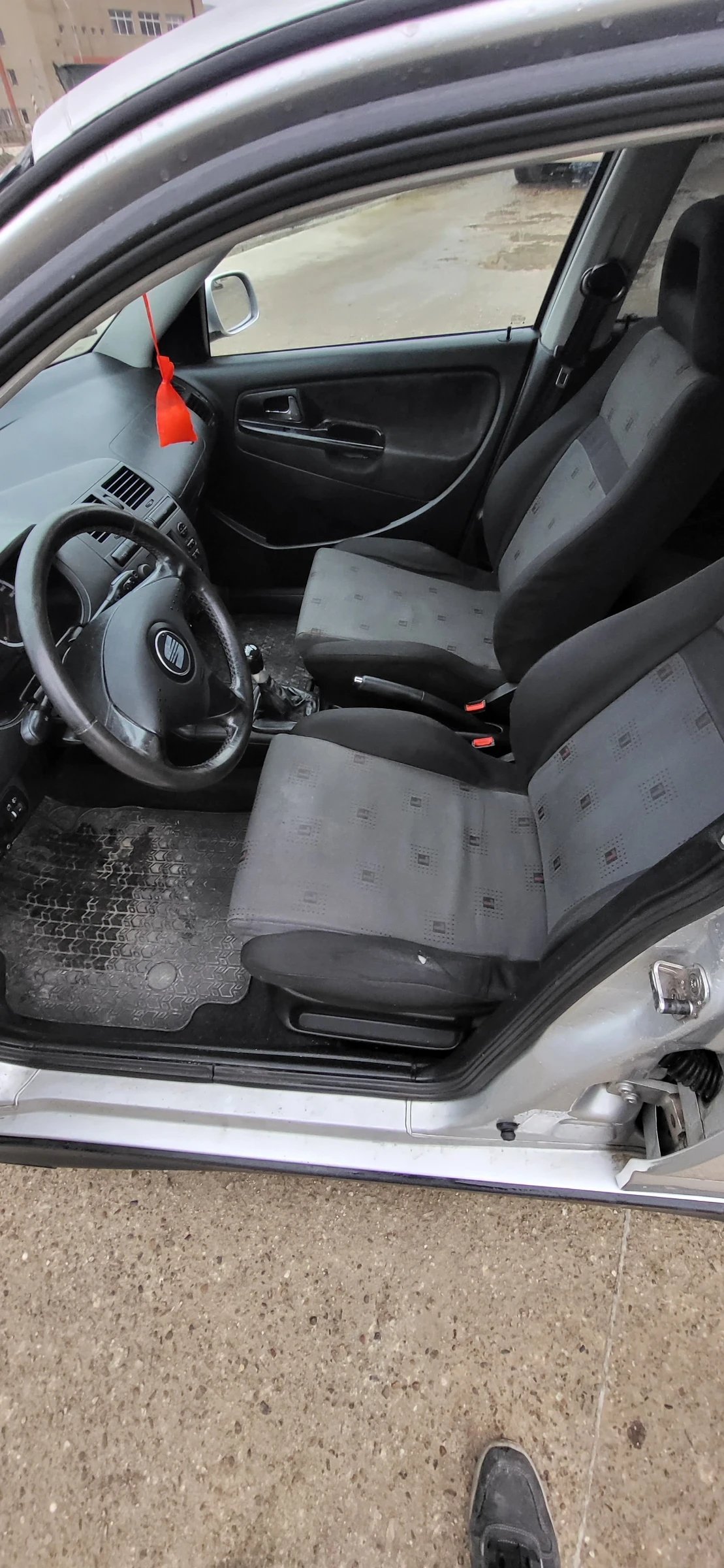 Seat Ibiza, снимка 8 - Автомобили и джипове - 54820884