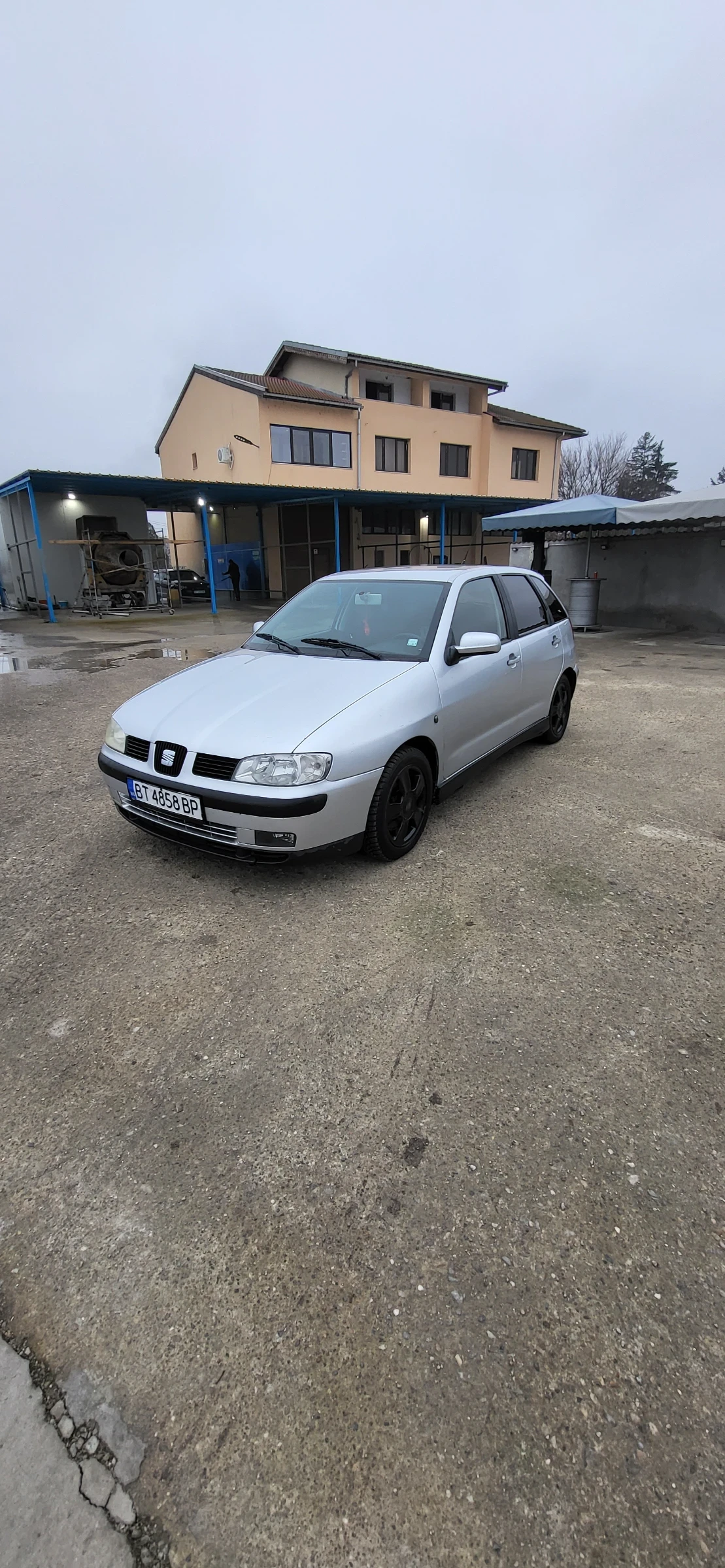 Seat Ibiza, снимка 3 - Автомобили и джипове - 54820884