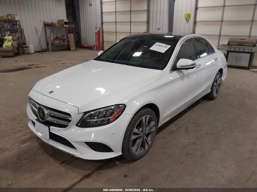 Mercedes-Benz C 300 2.0l 4Matic, снимка 2 - Автомобили и джипове - 55570795