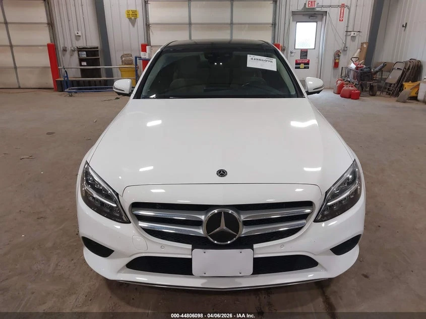 Mercedes-Benz C 300 2.0l 4Matic, снимка 12 - Автомобили и джипове - 55570795