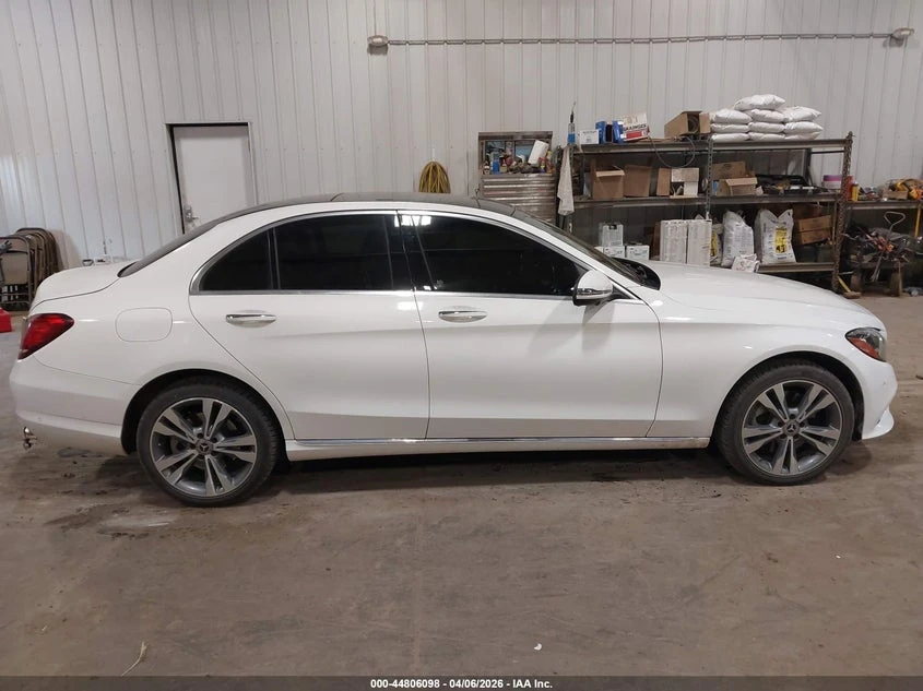 Mercedes-Benz C 300 2.0l 4Matic, снимка 13 - Автомобили и джипове - 55570795