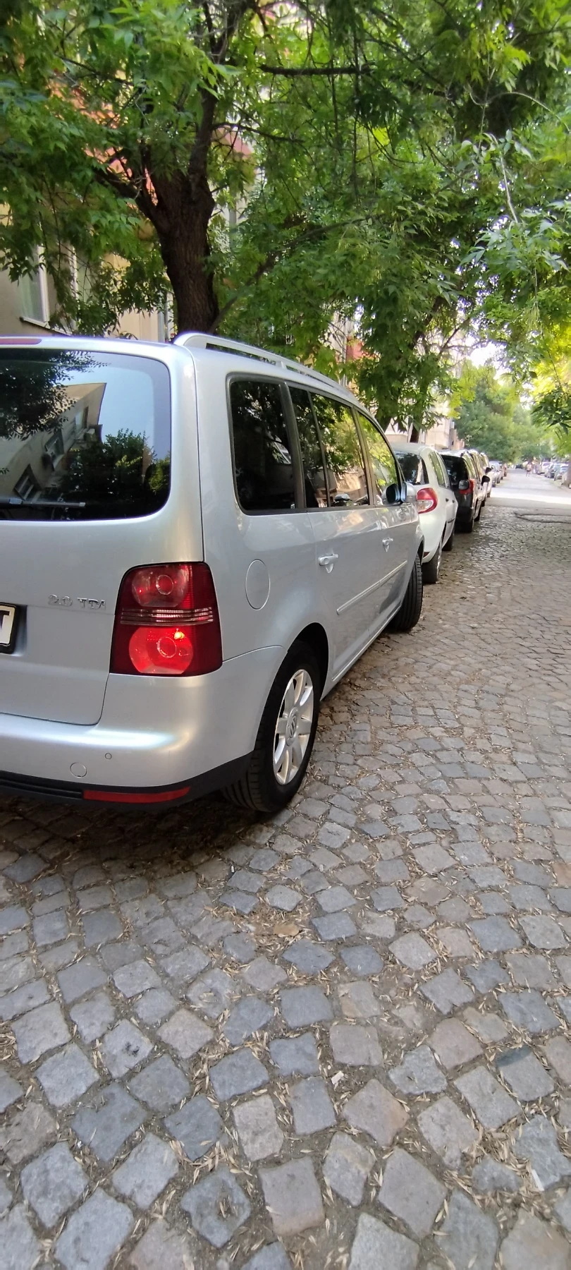 VW Touran, снимка 3 - Автомобили и джипове - 55576789