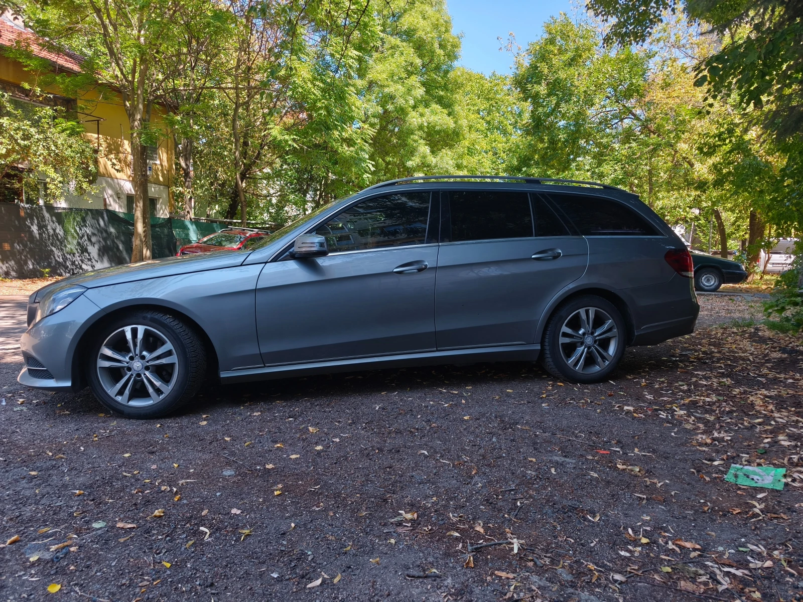 Mercedes-Benz E 350 Bluetec, снимка 2 - Автомобили и джипове - 55978144