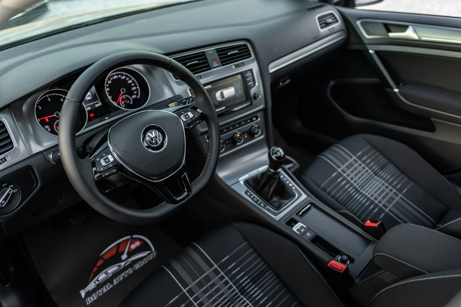 VW Golf VII::4Motion::Lounge::6ск, снимка 10 - Автомобили и джипове - 55981307