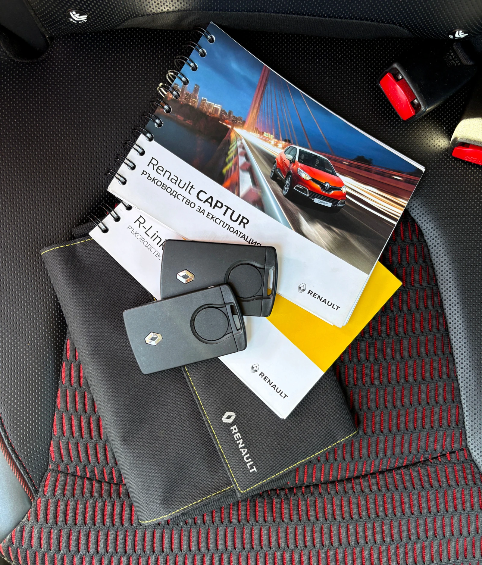 Renault Captur Xmod 1.5 dCi 110 к.с., снимка 10 - Автомобили и джипове - 56653913