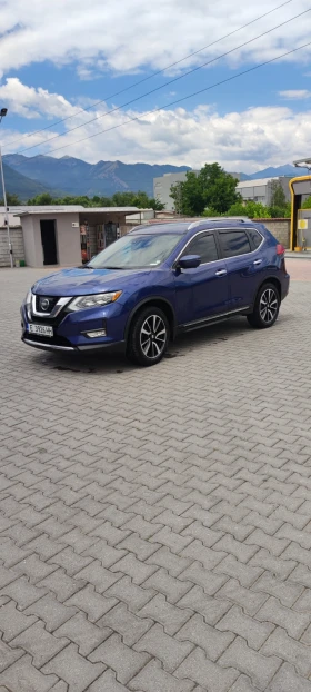    Nissan Rogue SL  - AWD