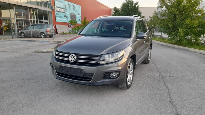 VW Tiguan 2.0  TDI - AVTOMAT , снимка 1 - Автомобили и джипове - 46105281