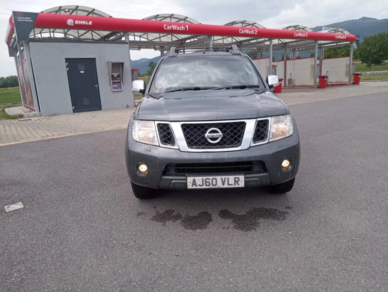 Nissan Navara Navara 2.5, снимка 2 - Автомобили и джипове - 47507191