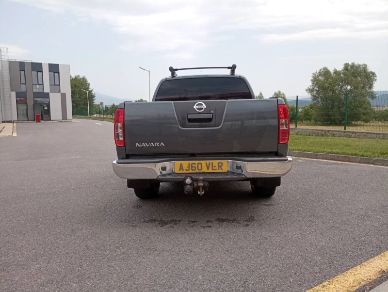 Nissan Navara Navara 2.5, снимка 3 - Автомобили и джипове - 47507191