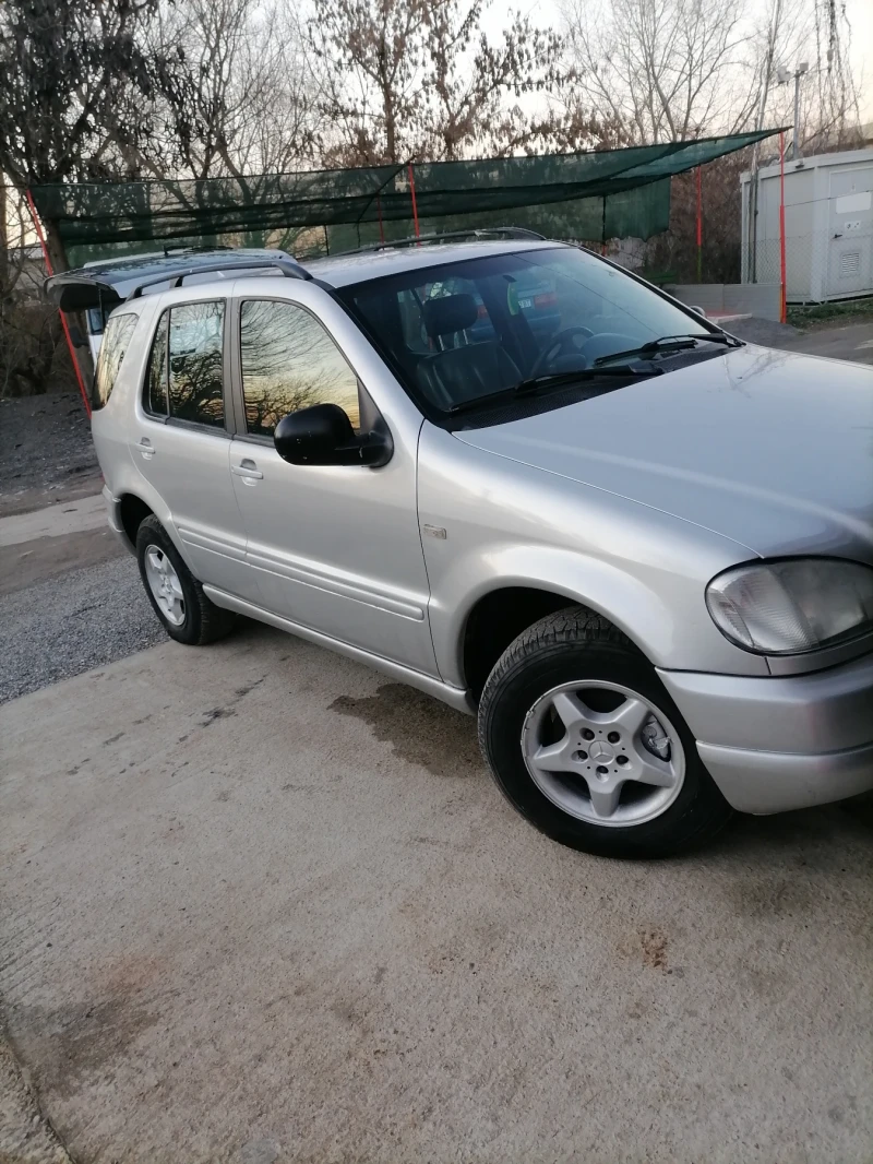 Mercedes-Benz ML 230, снимка 2 - Автомобили и джипове - 48504241