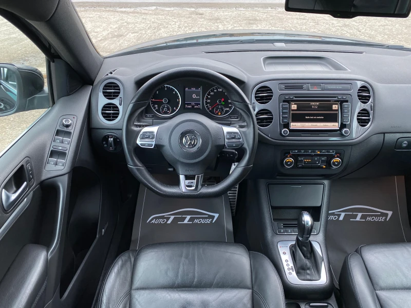 VW Tiguan R-Line* 2.0TDI* 4Motion* Pano* , снимка 11 - Автомобили и джипове - 53518936