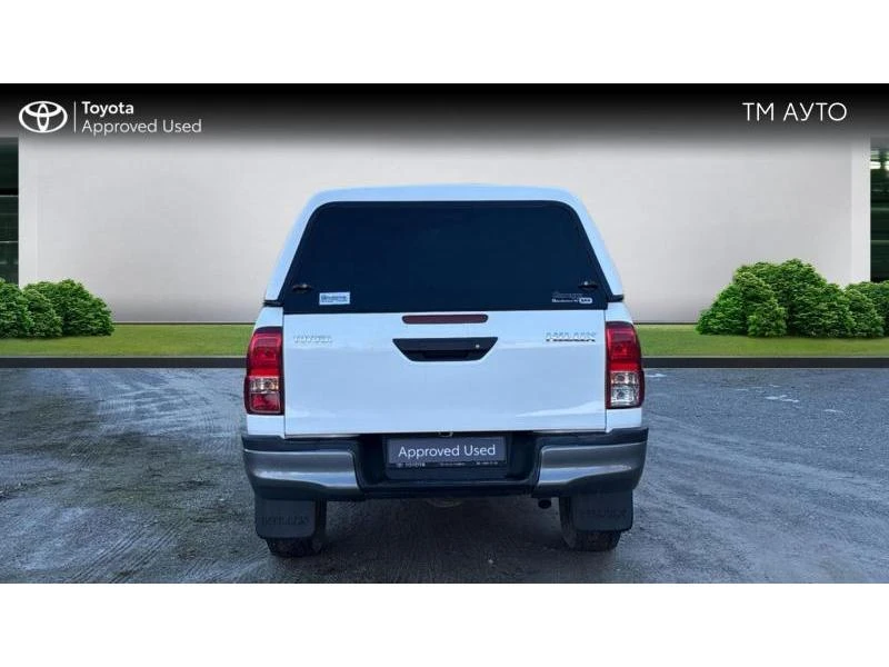 Toyota Hilux 2.4D 6MT 4X4 COMFORT LHD - изображение 4