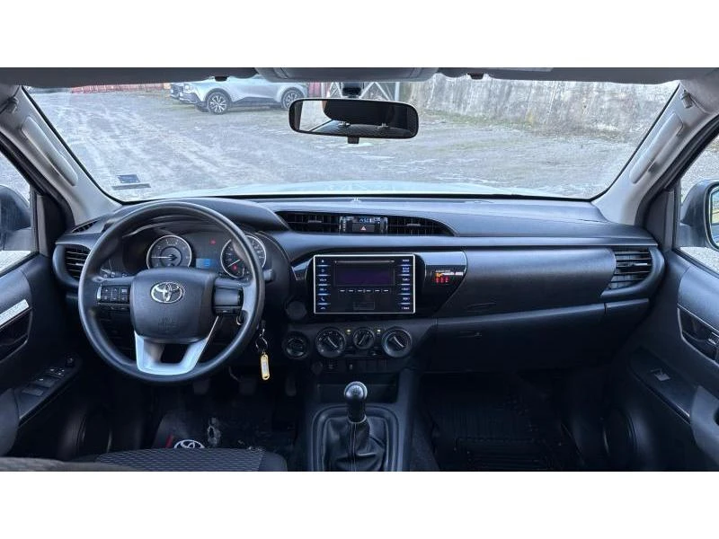 Toyota Hilux 2.4D 6MT 4X4 COMFORT LHD - изображение 8