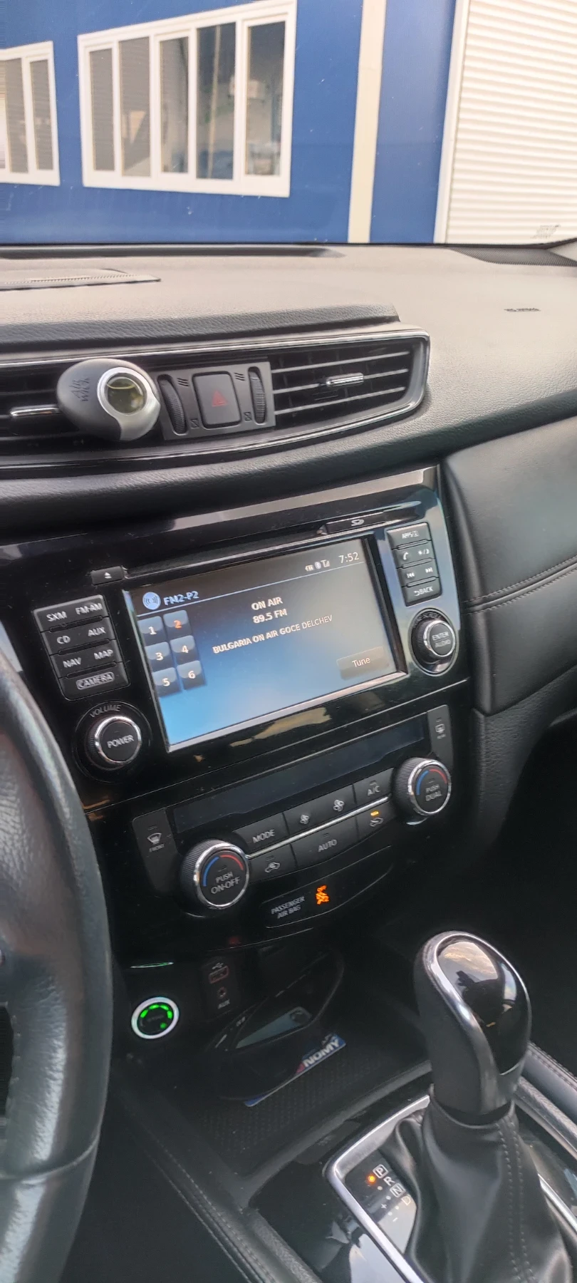 Nissan Rogue SL бензин -газ AWD - изображение 9