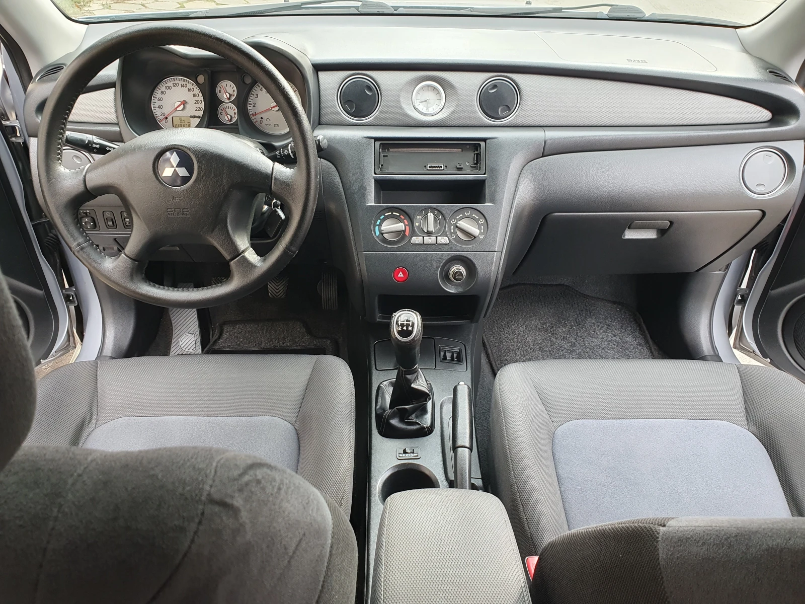 Mitsubishi Outlander 2.0i / | Mobile.bg   14