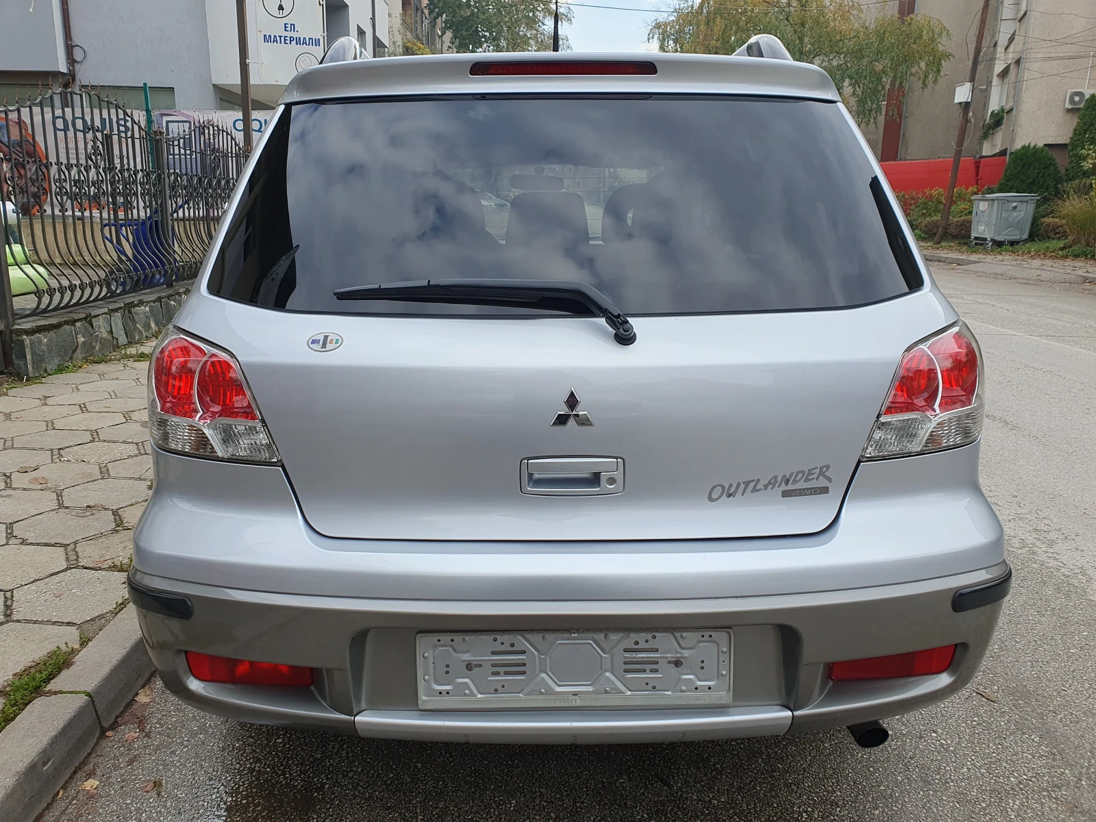 Mitsubishi Outlander 2.0i / | Mobile.bg   8