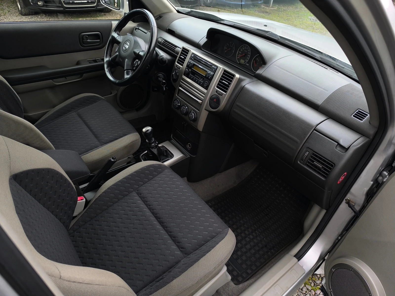 Nissan X-trail 2.2DCI-136кс-4х4-6 скорости-КЛИМАТИК-ТОП СЪСТОЯНИЕ, снимка 14 - Автомобили и джипове - 53977680