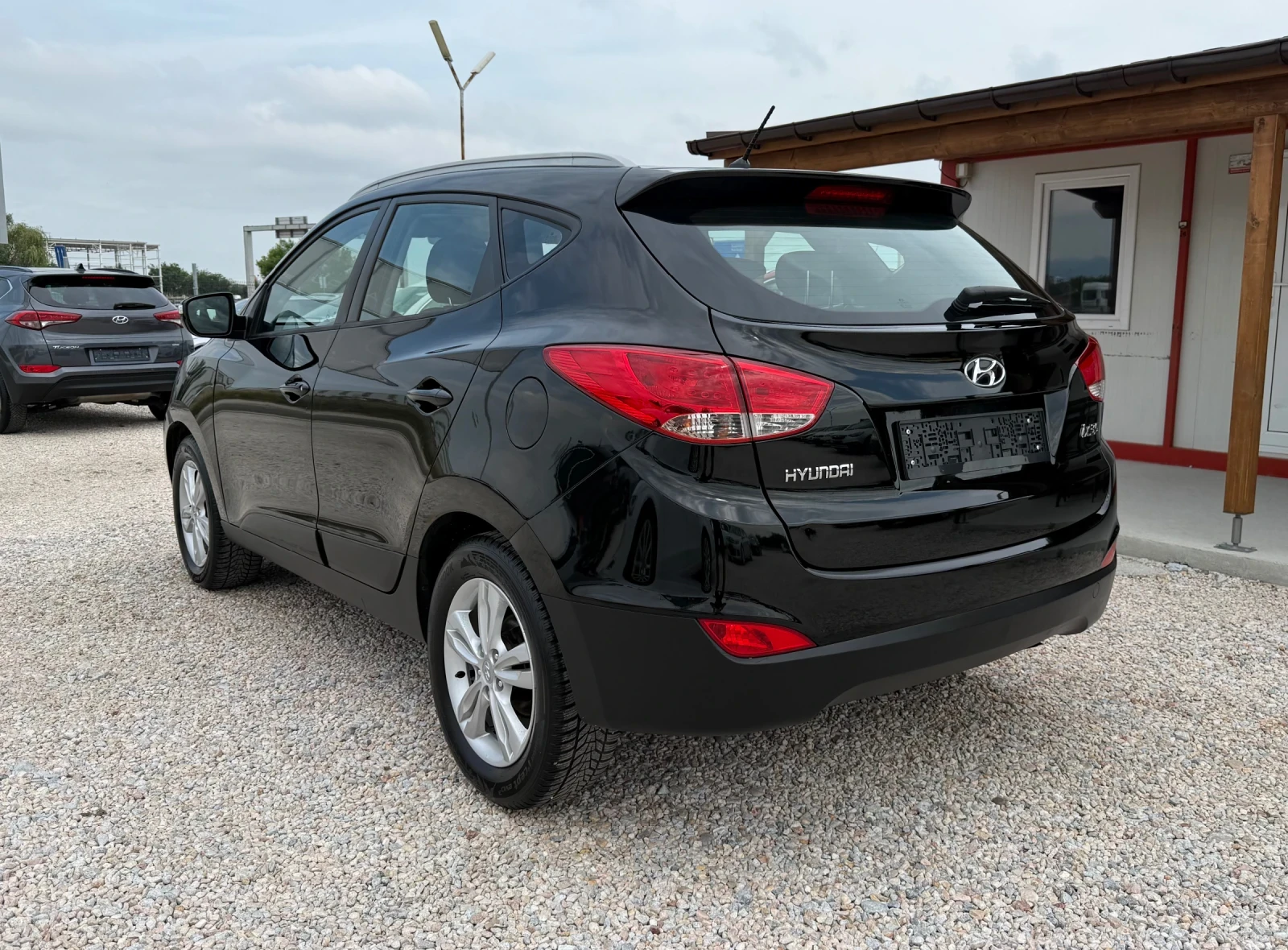 Hyundai IX35 1.6i* 135k.c* NAVI* TOP, снимка 3 - Автомобили и джипове - 54776954