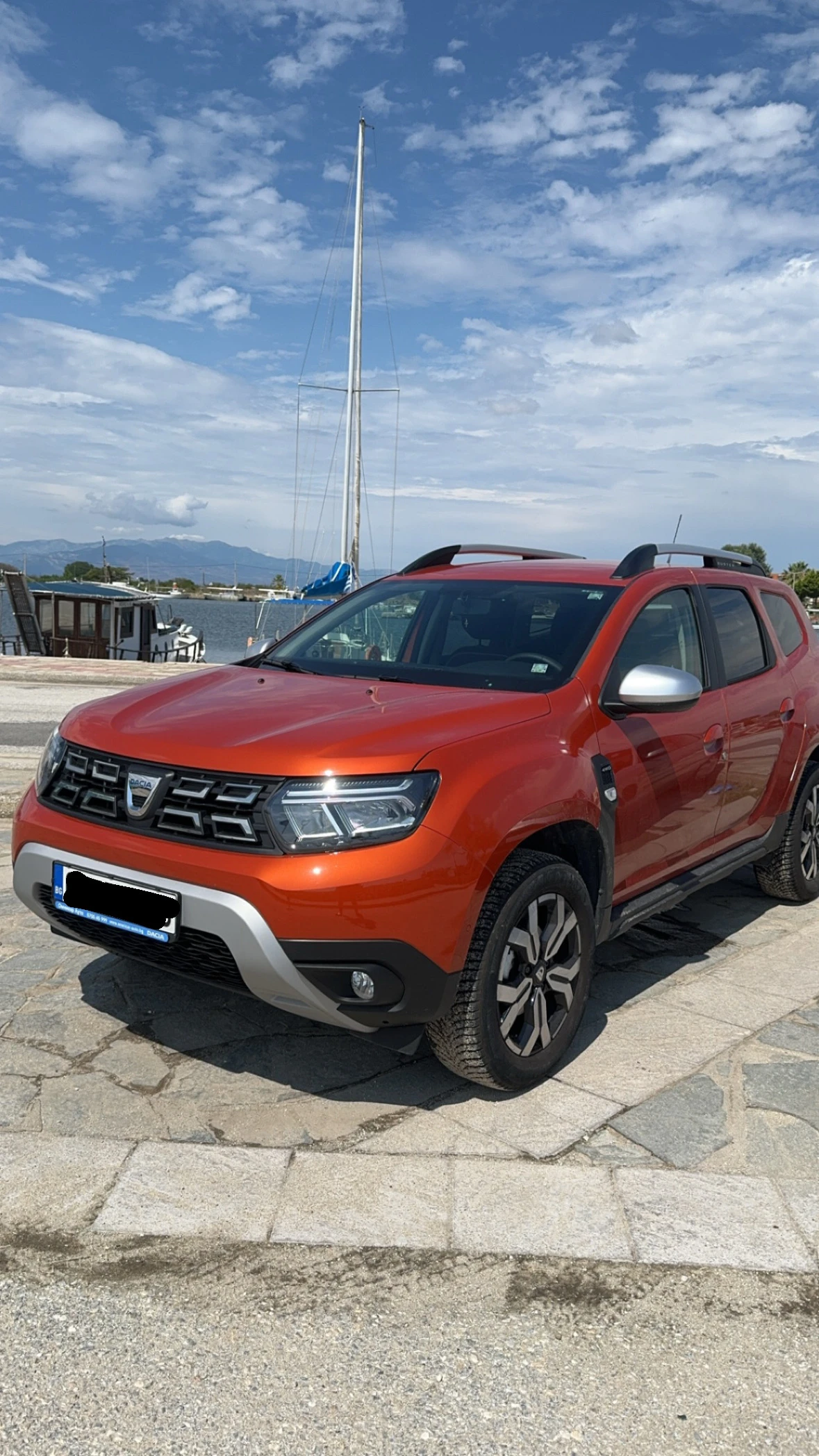 Dacia Duster 1.3 TCE 4x4, снимка 1 - Автомобили и джипове - 55585993
