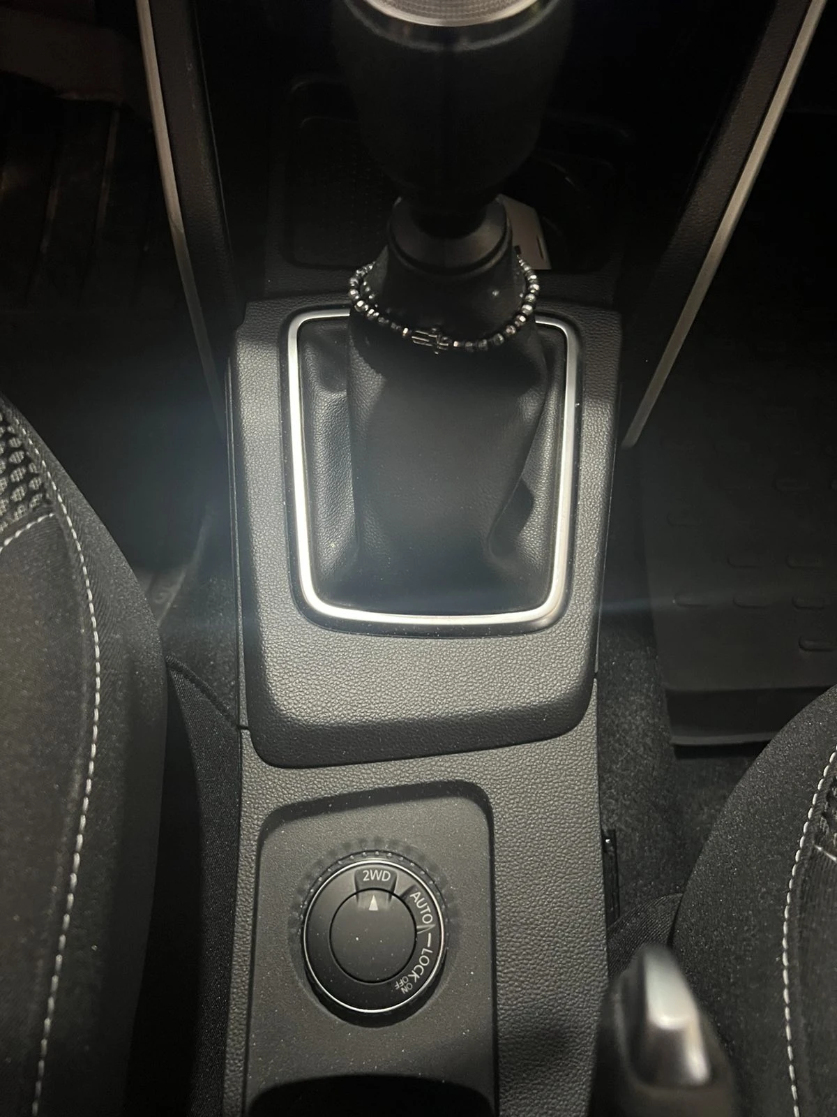 Dacia Duster 1.3 TCE 4x4, снимка 9 - Автомобили и джипове - 55585993
