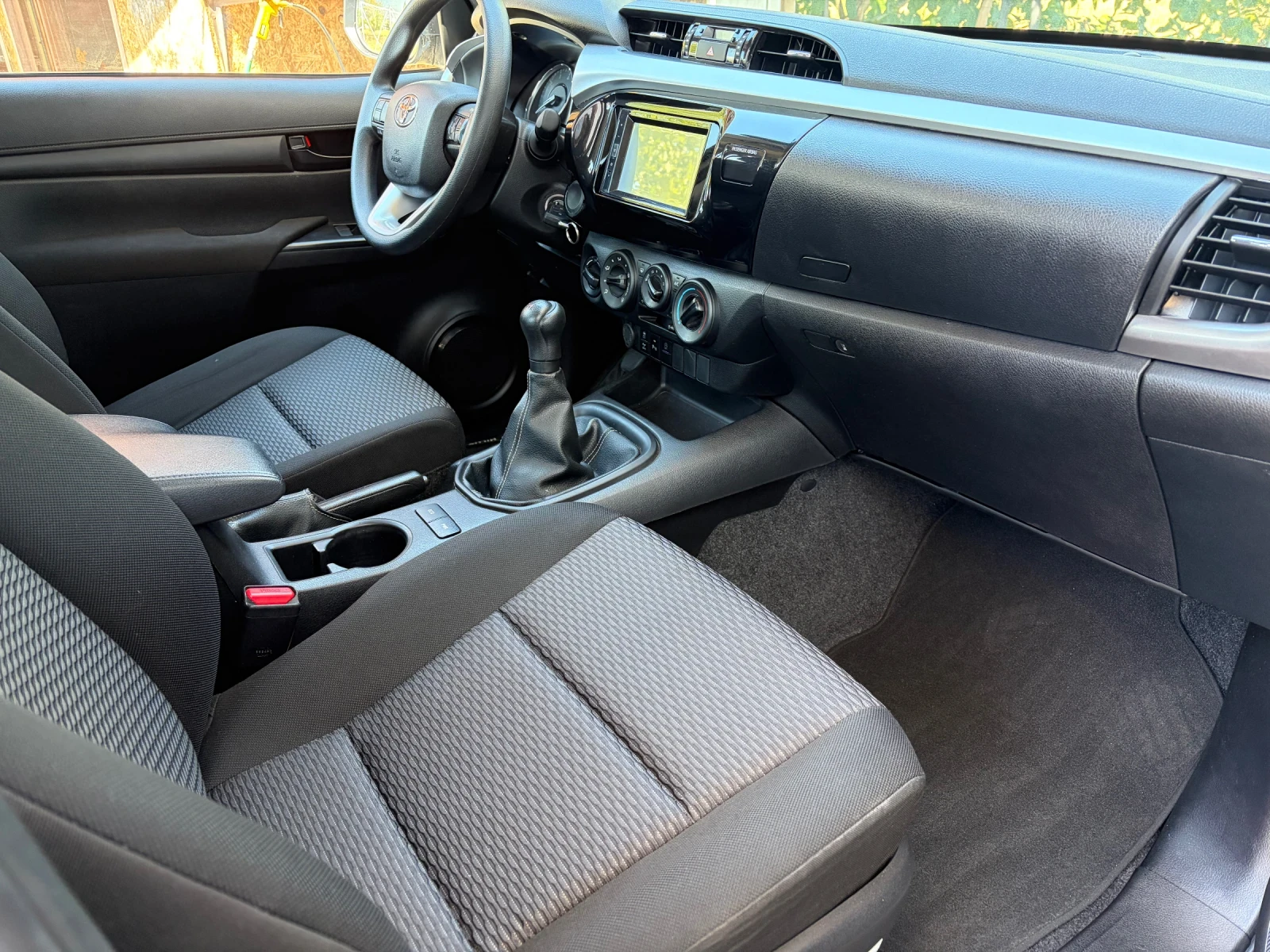 Toyota Hilux 2.4 D4D | Mobile.bg � ����������� 11