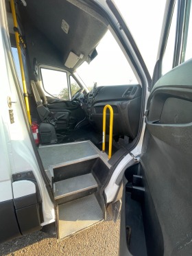 Iveco Daily Tourys авт врата клима, снимка 9 - Бусове и автобуси - 41944248