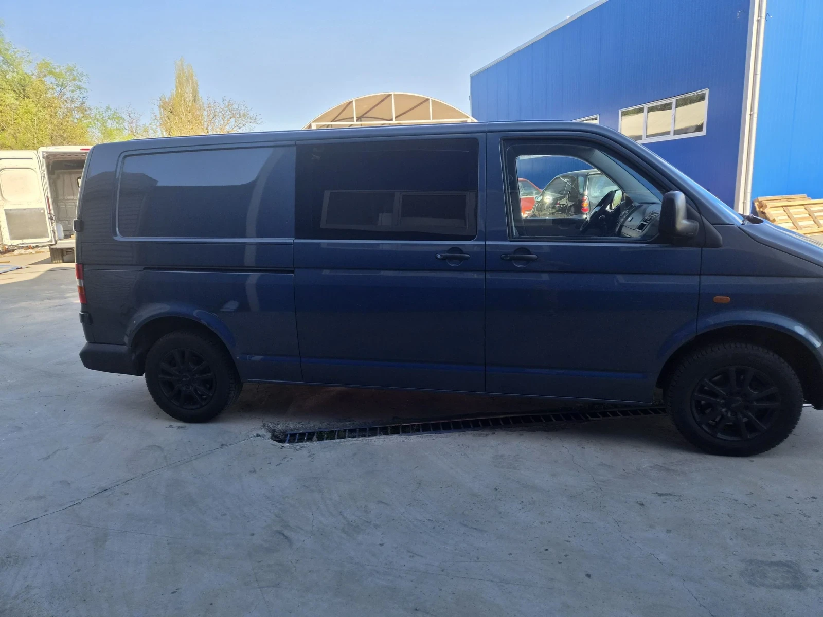 VW Transporter 1.9tdi Maxxi -el.vrata, снимка 2 - Бусове и автобуси - 54320986
