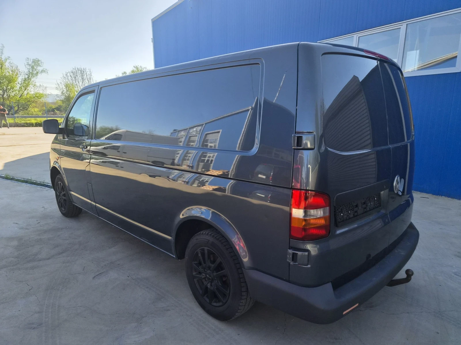 VW Transporter 1.9tdi Maxxi -el.vrata, снимка 4 - Бусове и автобуси - 54320986