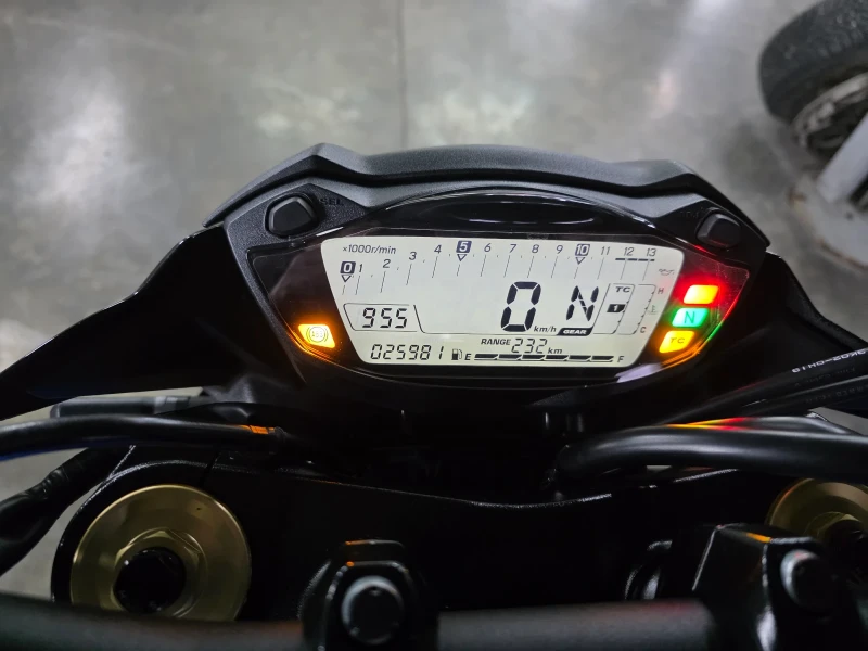 Suzuki Gsx, снимка 10 - Мотоциклети и мототехника - 53488575