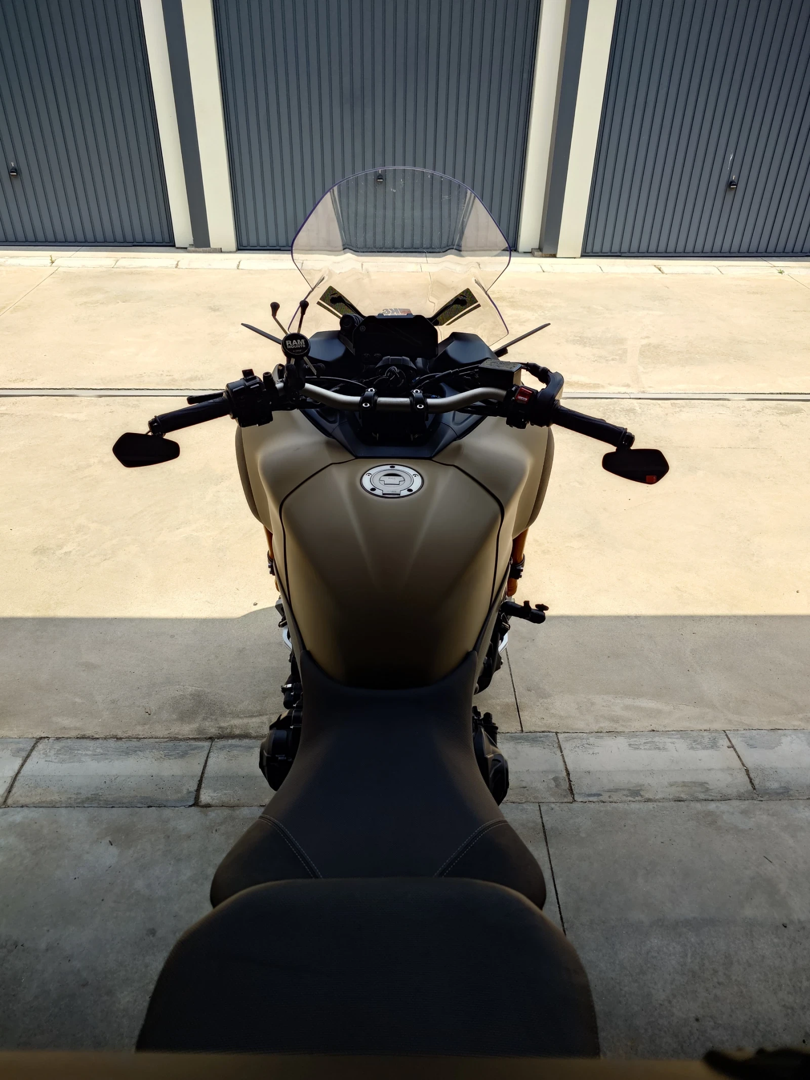 Yamaha Mt-09 Niken GT, снимка 6 - Мотоциклети и мототехника - 55194608