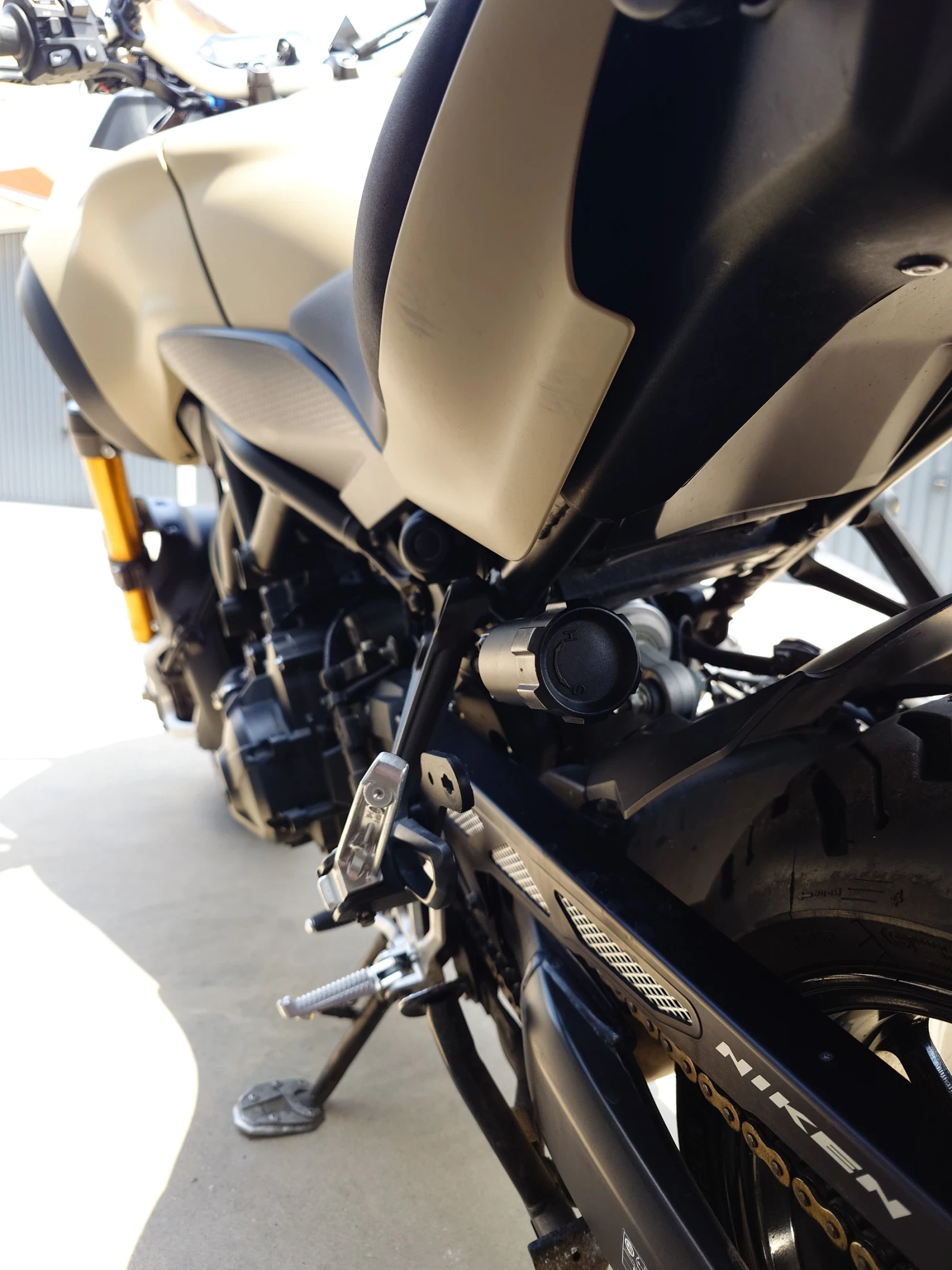Yamaha Mt-09 Niken GT, снимка 9 - Мотоциклети и мототехника - 55194608