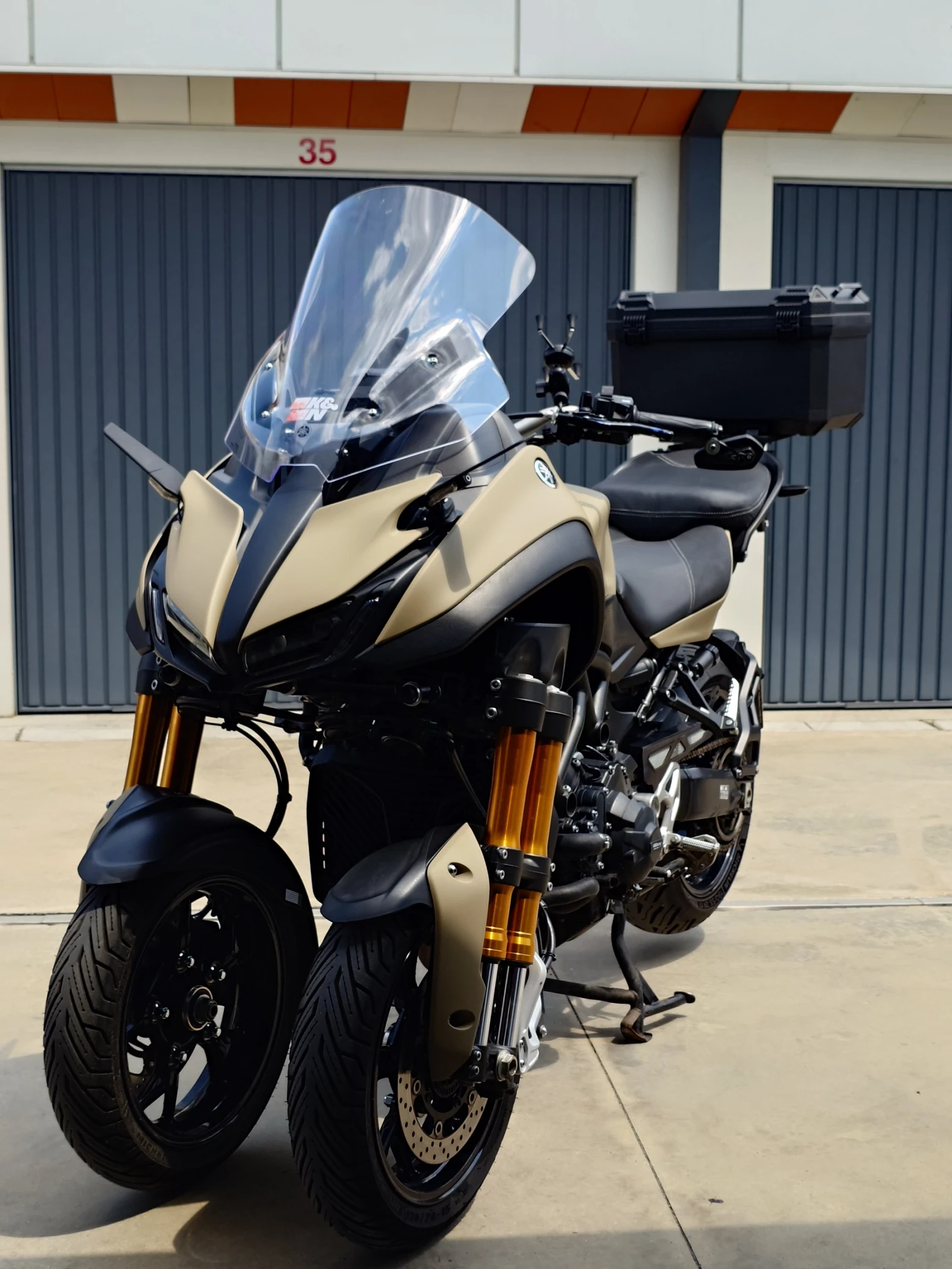 Yamaha Mt-09 Niken GT, снимка 11 - Мотоциклети и мототехника - 55194608