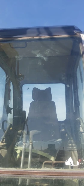 Багер New Holland KOBELCO E 245, снимка 4