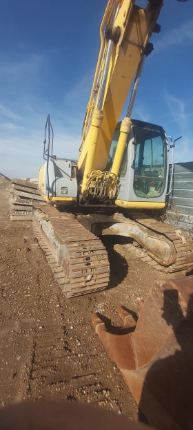  New Holland KOBELCO E 245 | Mobile.bg    6