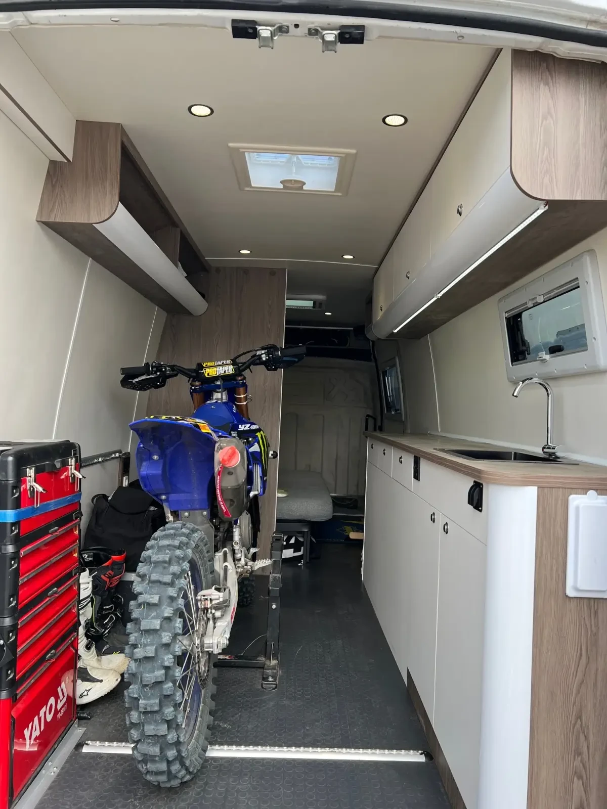 Кемпер Fiat Iveco Daily 35 C 14, снимка 12 - Каравани и кемпери - 54451988