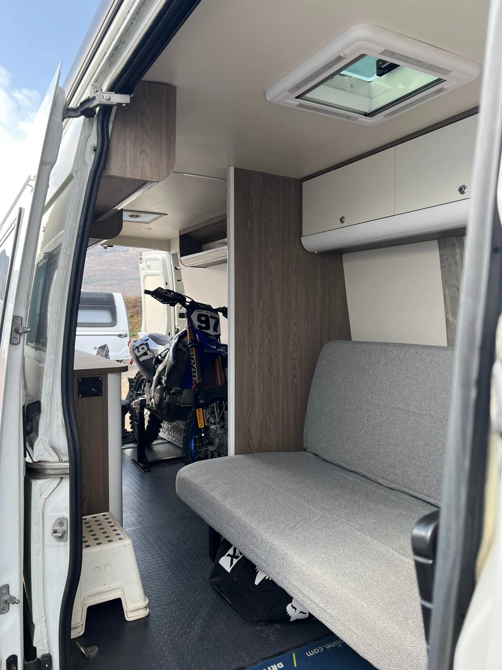 Кемпер Fiat Iveco Daily 35 C 14, снимка 6 - Каравани и кемпери - 54451988