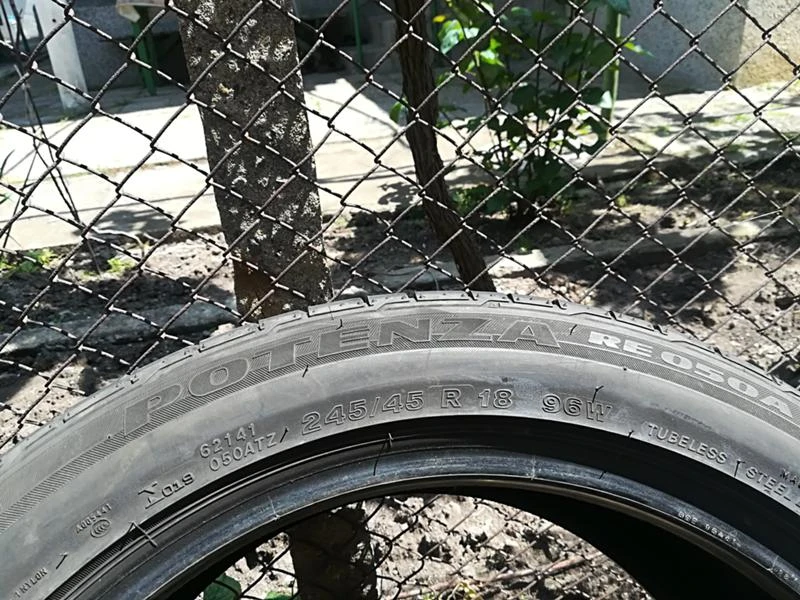 Гуми Летни 245/45R18, снимка 4 - Гуми и джанти - 21670234