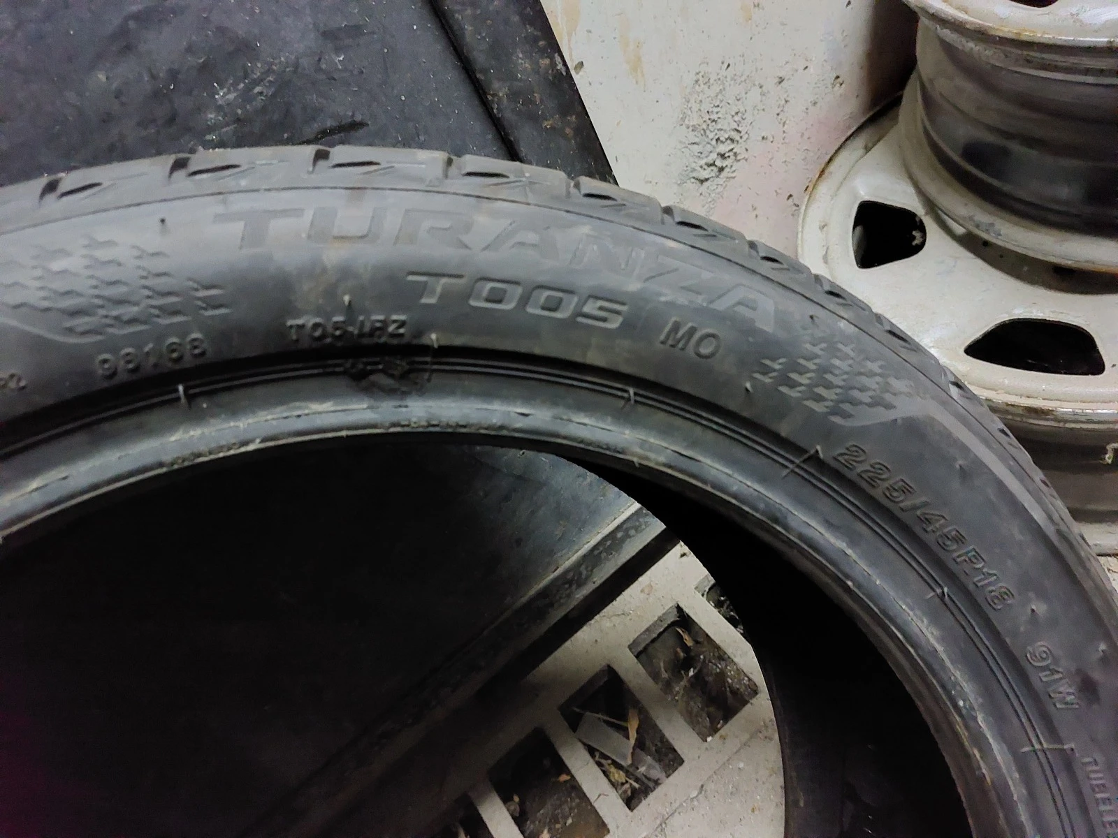 ���� 225/45R18 | Mobile.bg � ����������� 5
