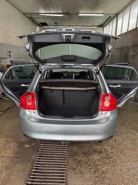 Toyota Auris, снимка 2