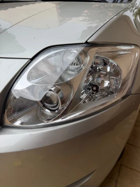Toyota Auris, снимка 10