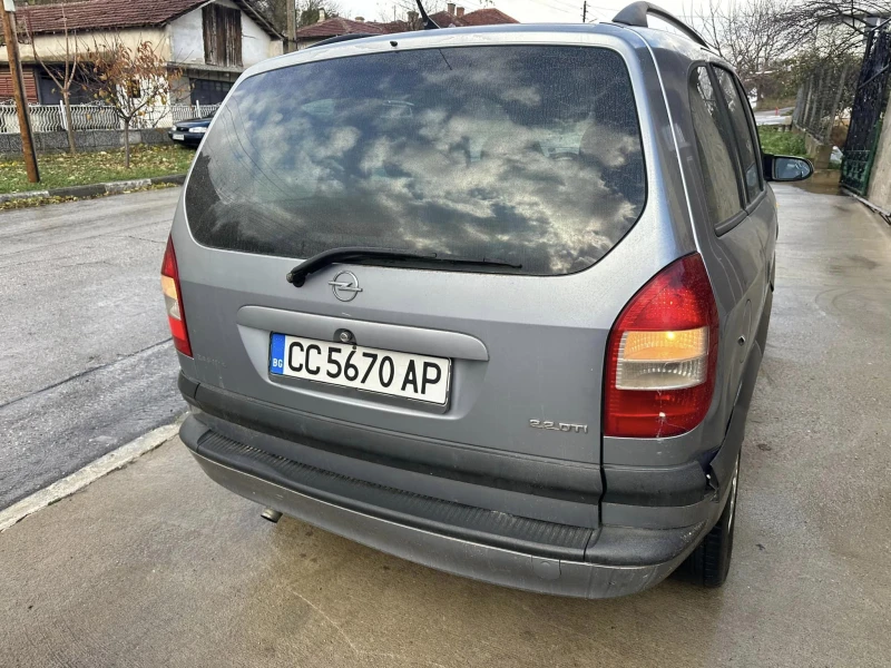 Opel Zafira 2.2DTI, снимка 7 - Автомобили и джипове - 45557566