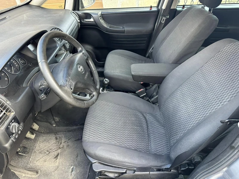 Opel Zafira 2.2DTI, снимка 6 - Автомобили и джипове - 45557566