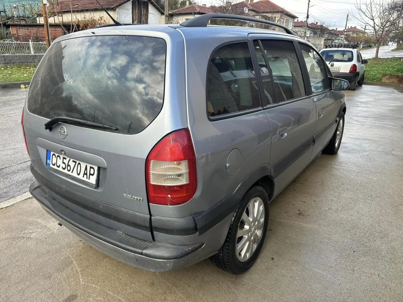 Opel Zafira 2.2DTI, снимка 8 - Автомобили и джипове - 45557566