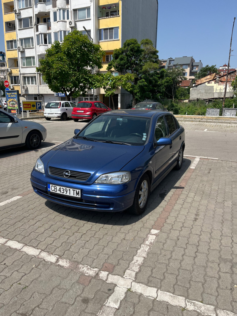 Opel Astra, снимка 1 - Автомобили и джипове - 46372378