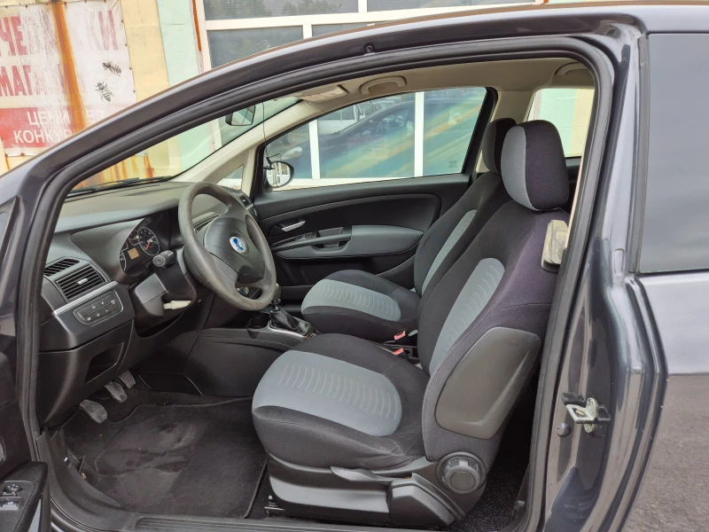 Fiat Punto 1.4I KLIMA, снимка 11 - Автомобили и джипове - 51839380