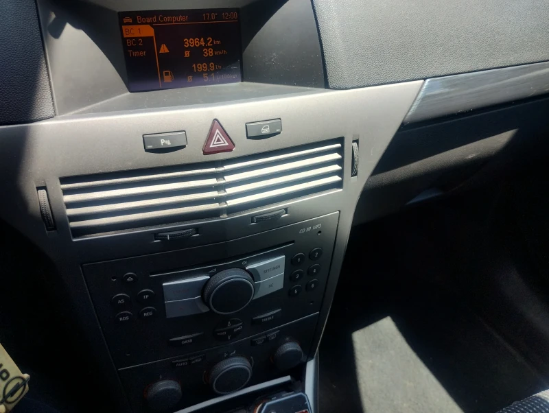 Opel Astra, снимка 6 - Автомобили и джипове - 52637856