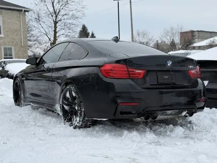 BMW M4 HEADUP* HARMANKARDON* DCT - изображение 3