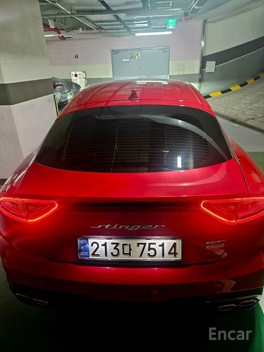 Kia Stinger, снимка 4 - Автомобили и джипове - 53609820